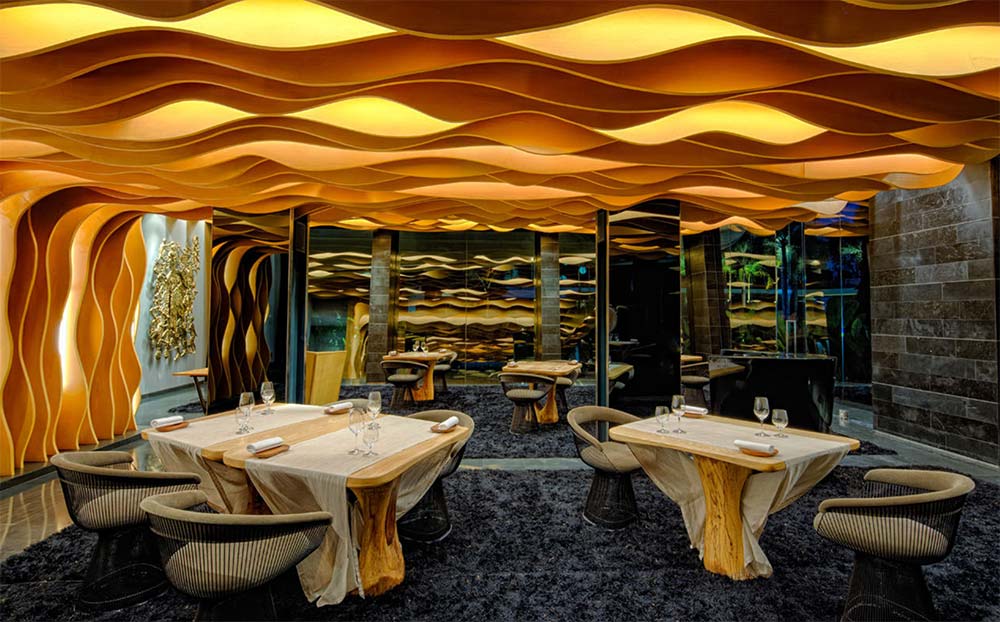 Sculptural Ceiling in Restaurant